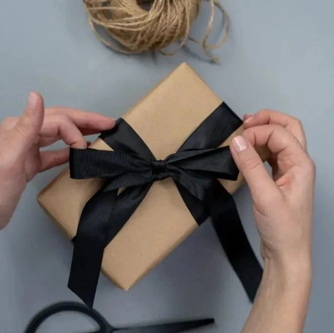 Nespresso kompatible Kapseln - wrapping presents - My-Coffee-Cup.at